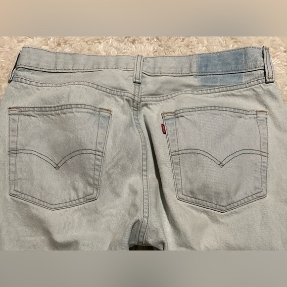 Levi Strauss 501 Button Fly Men's Light Wash Denim Blue Jeans Size 32x29 EUC - Picture 6 of 7